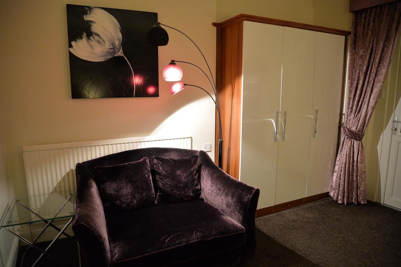 Lauriston & Lawton Court Hotel Лландидно Экстерьер фото