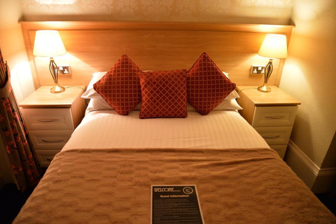 Lauriston & Lawton Court Hotel Лландидно Экстерьер фото