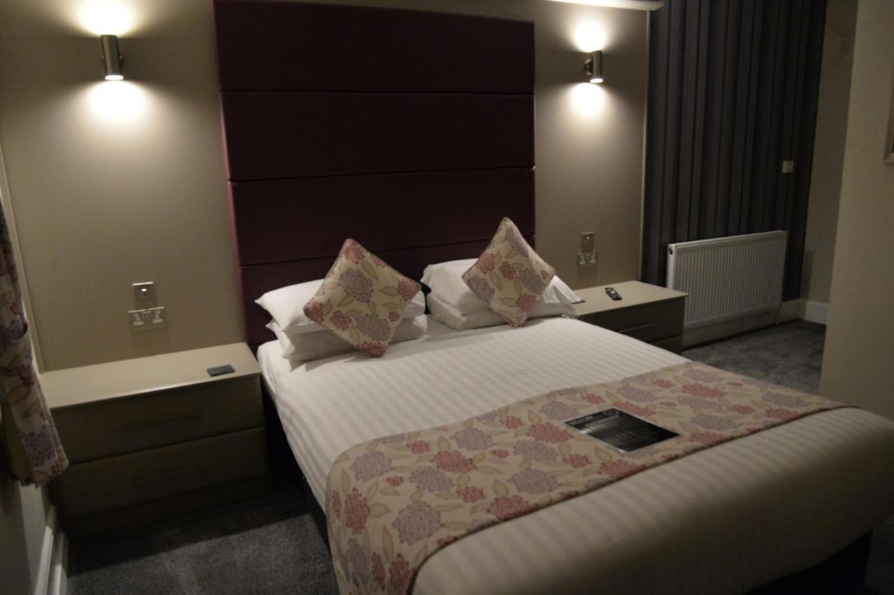 Lauriston & Lawton Court Hotel Лландидно Экстерьер фото